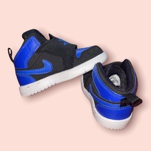 SOLD🔥Toddler Jordan Sneakers